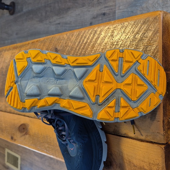 Hoka One One Stinson ATR 6 size 9 - Picture 4 of 4